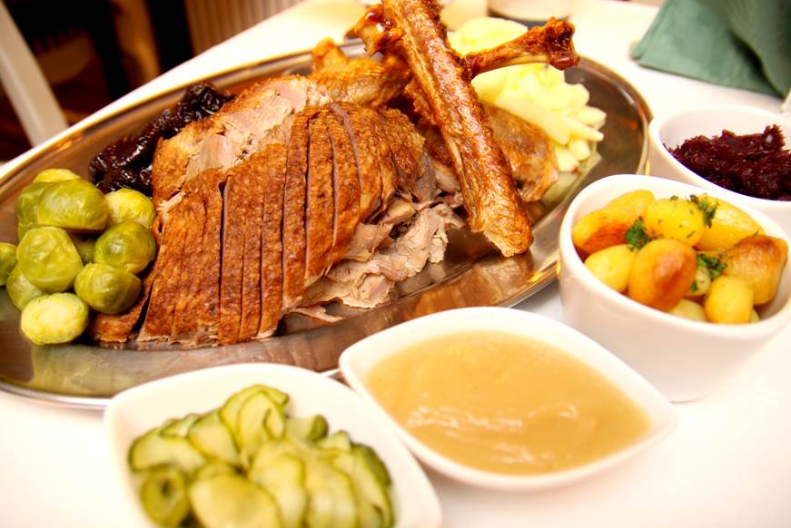 Julmssa p  Wrams Gunnarstorp med Gsamiddag p Hurva Gstis